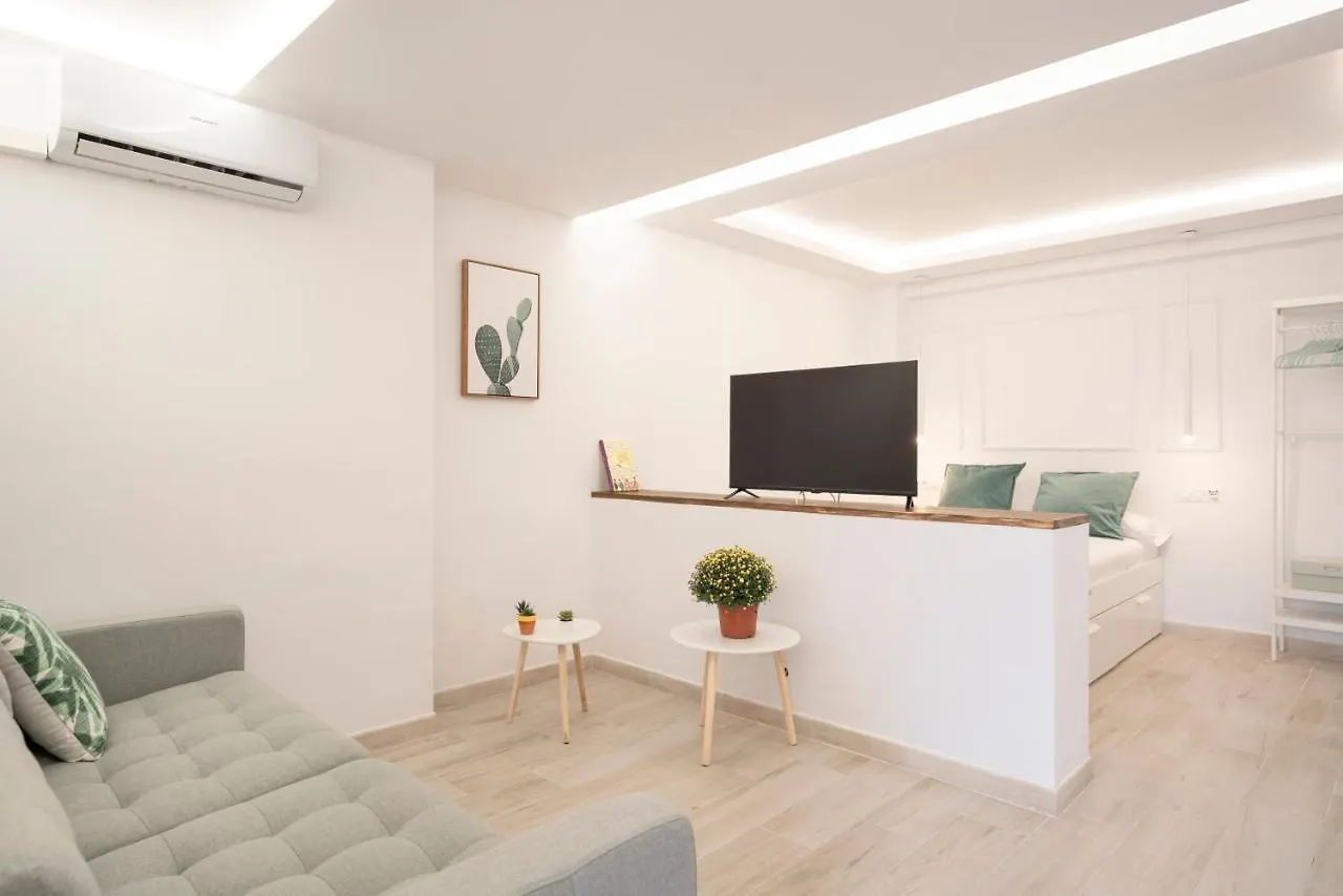 Estudio Tranquilo A Un Paso De La Vibrante Malaga Benalmádena