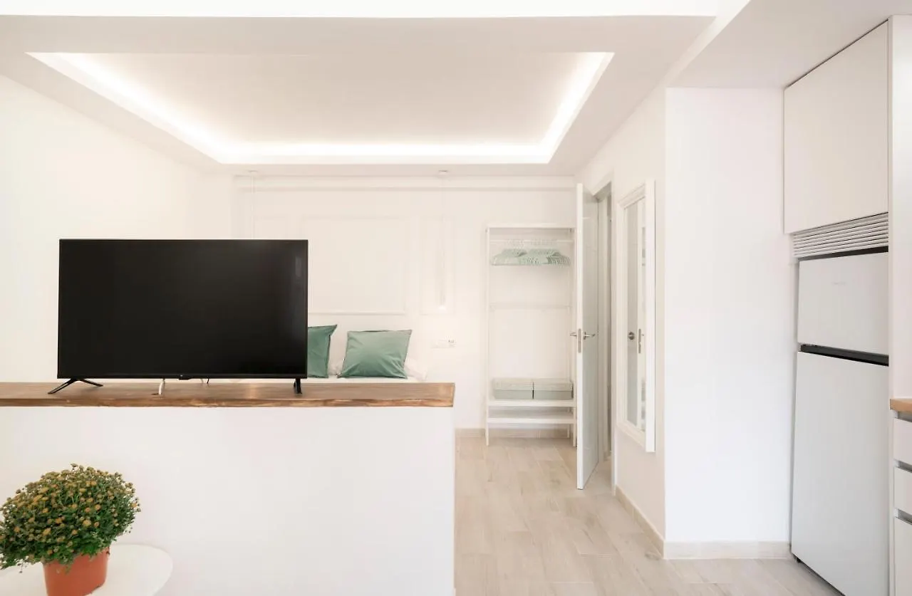 Apartamento Estudio Tranquilo A Un Paso De La Vibrante Malaga Benalmádena España