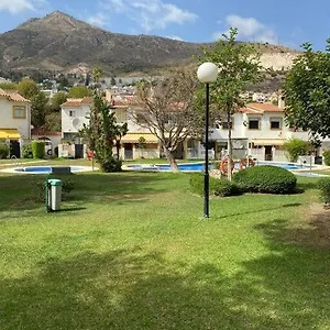 chalet-adosado-corta-temporada.1costadelsol.com/